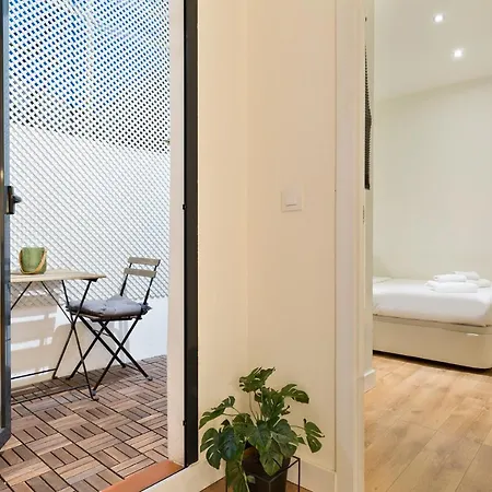 Urban Chill By Olala Homes *